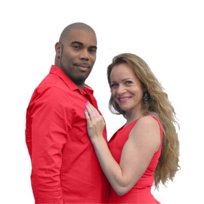 Association de kizomba
Avec Lauriane et Xav
Email: holakizomba@gmail.com
N hésite pas à me mp pour avoir des infos , pour des cours collectifs ou privé.