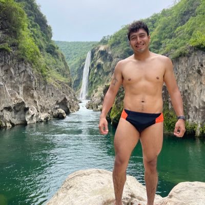 GerardoHdzBar's profile picture. Un pez, perdido entre el camino del destino y del azar 🐠✨