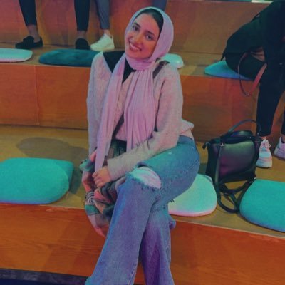 Alaa99717616's profile picture. لكنك لا تعرف مرارة التجاوز لشيء ظننته أبديًا 🎋💔.