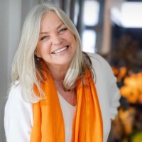 Sue Llewellyn (@suellewellyn) 's Twitter Profile