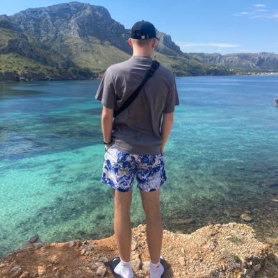 Ads21504's profile picture. 