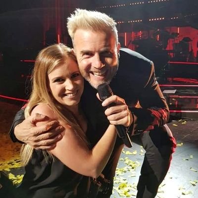 Married to Dave and mam to two gorgeous girls , massive Take That fan, LFC supporter