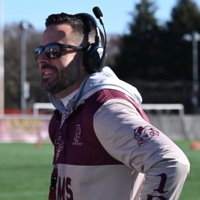 Associate AD/College Recruiting Coordinator at @FordhamPrep | OC Fordham Prep | WR coach @EliteVshowcase @aboutuoutreach HopwoodR@Fordhamprep.org