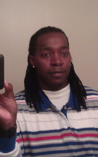 chilltyoung's profile picture. I'm 35 years young! I'm a very happy married man i have a beautiful wife 2 boys and a little girl and they all mean the world to me!