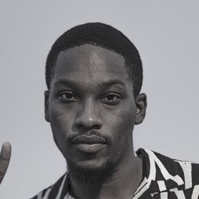 pragmaticpierre's profile picture. Software Developer 👨🏽‍💻| Book 🐛 | Meditative Runner 🕺🏼