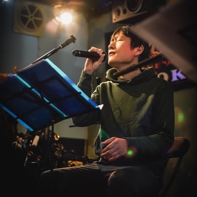 栃木県出身30歳。作詞作曲をして歌を唄っています。サッカーが好きです⚽️よろしくお願いします。ライブ等の出演依頼はDMまで📩インスタはこちら→ https://t.co/v673zbAQKM