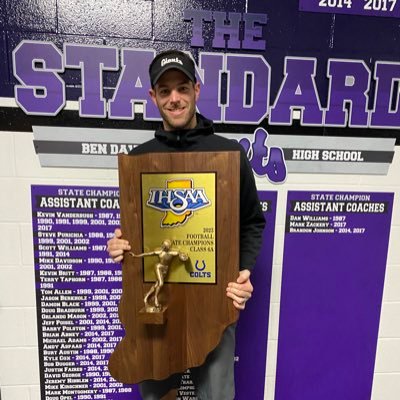 Coach_Easy_EJ's profile picture. Jeremiah 29:11 Husband to Rickil, Dad to Emmie Kay and Reis Alan, Educator SJHS, DBs Coach Ben Davis HS 🟣⚪️🏈. my life in that order