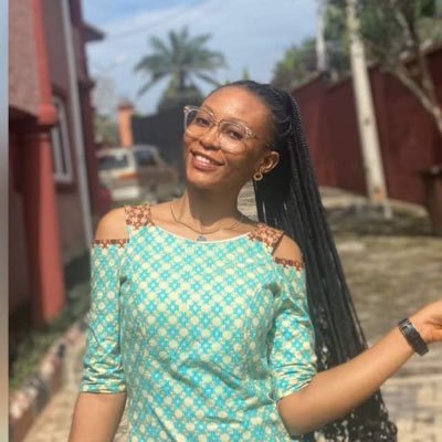 DADDY'S PRINCESS || SCORPIO 🦀 NOV. 15th || MEDICAL BIOCHEMIST👩🔬|| FASHION DESIGNER 🧵 || FC BARCELONA ⚽️💙