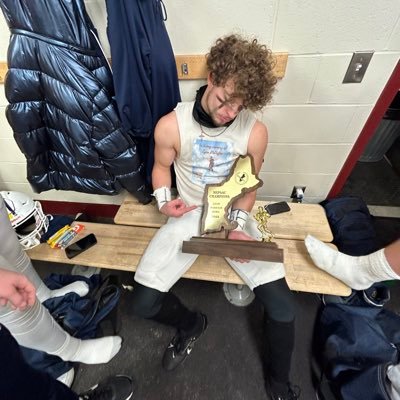 Choate Rosemary Hall Wallingford CT 2026 Football Ath//LB 5'10 200lbs 3.4 GPA Bench:240 Squat:390 Deadlift:450 Clean:225