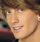 Te sigo em nome da minha banda @FRATER5 #EuNãoDesistoDeVocê Veja o clipe http://t.co/SPCUjhDPk7