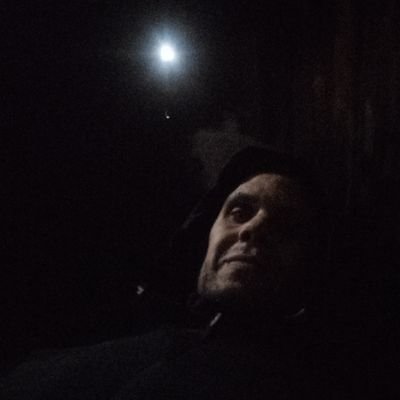 1: هذا حساب مخصص للتغريد بالتفاهات و الهراء
2 : يا بن آدم لا تحسب نفسك حاجة كبيرة فما أنت إلا بكتيريا داخل أنبوب اختبار
3: كول خرا
4: ما ديروليش أبوني