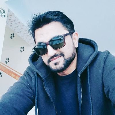 Traveller, Trader , Media adviser , Sports، Poetry Lover n Part Time شاعر، #ازمسافر ،