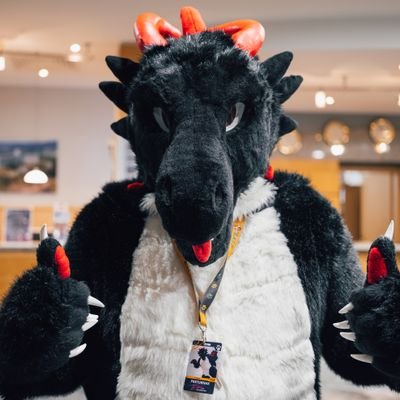 🇩🇪 33| Partydragon and Beerlover | Metal 🤘 | Fursuiter | Likes Inflas and Squeaky stuff | PAWS and FursuitButts | AD: @naughtynax 😏
Telegram: @Preturnax