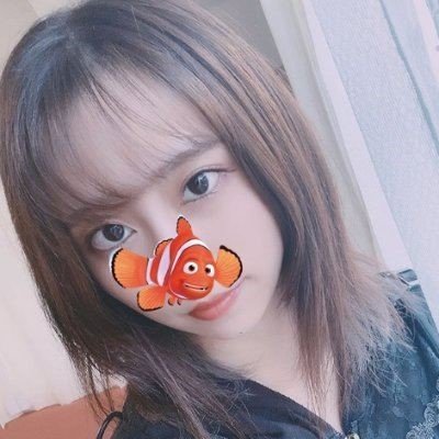 昼間はOLしています🥺 おなニーだけじゃ満足できなくてTwitterを始めました🥺見られるの好きだから触ってるとこ見てほしいです