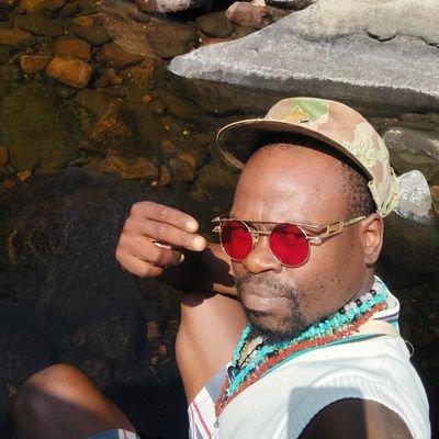 KrystaLinkx's profile picture. Protons,Electrons & Neutrons... I am a visionary,not a dreamer! For all your Crystal Needs...whatsapp 0683156876,0659836949