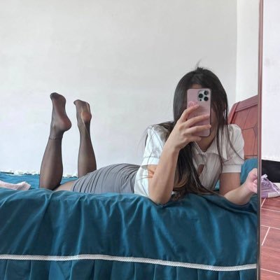 caboshaka's profile picture. 每个人心中都有一些不为人知的小邪恶，从困惑到接纳到沉迷，是个漫长的过程，只要不影响他人，那只是你的性生活而已，脱下衣服时享受短暂的放肆和宣泄，穿上衣服后，该工作工作。该生活该生活，继续扮演社会角色，喜欢我的，带上你的个人信息，联系我 唯一联系方式✈️： https://t.co/eSyqtDazKb