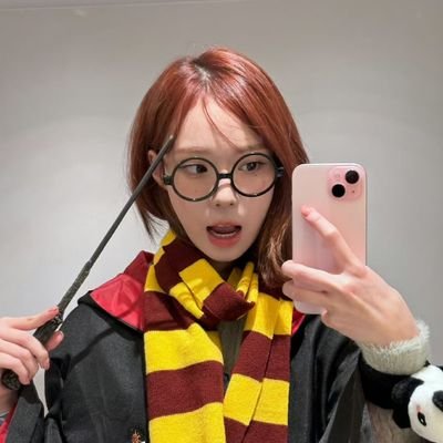 hwc888223475's profile picture. 