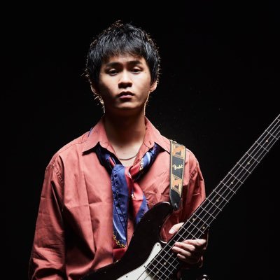 BASS PLAYER @7BULL_Official