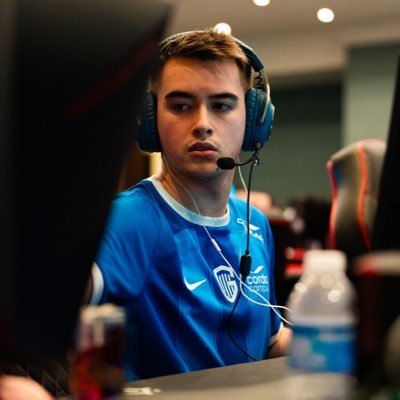 Frandeccc's profile picture. On charbonne sur Valo // 21 👍