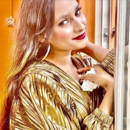 ShantaR23's profile picture. Don't suspended 😡