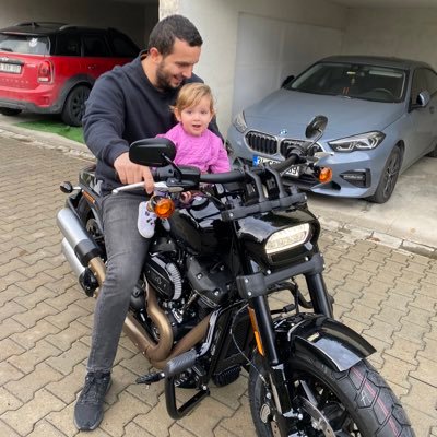 Hknoruc's profile picture. Laugh. Love. Live. Run. Eat. Sleep. Repeat.