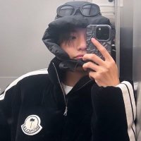 mia (@thevangukk) 's Twitter Profile