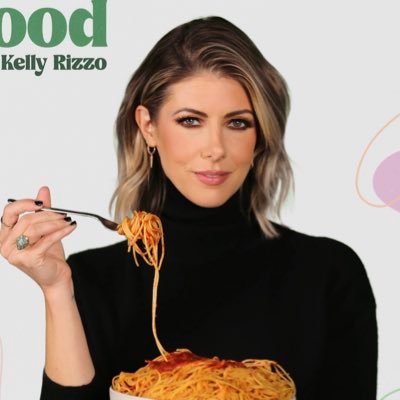 Comfort Food With Kelly Rizzo Podcast out now! 🎙️ Blonde Sicilian LA/Chicago gal- lover of tattoos & The Simpsons.