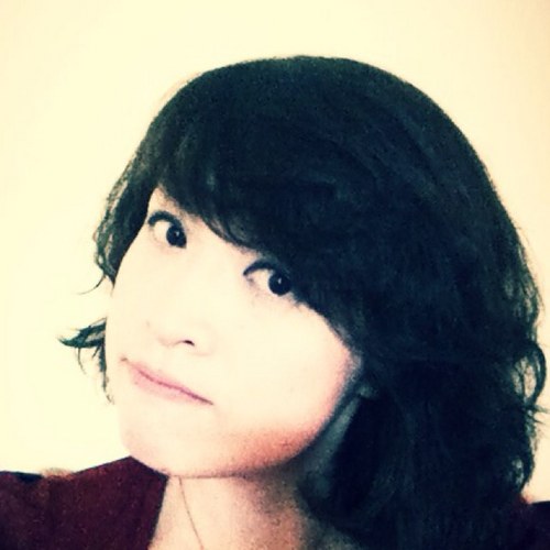 Ilariawu's profile picture. 巨蟹女，80年代初，非宅女，大叔控，自娱自乐型话痨，八卦王，牲口行业，多语种专职忽悠