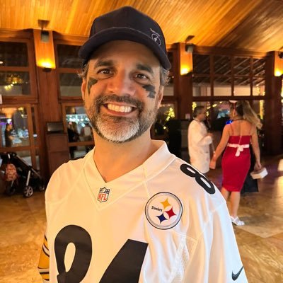 RogerioCoelho0's profile picture. Keep on rockin' in the free world