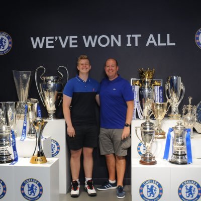 Chelsea and Binfield FC fan. FA qualified football coach. 18