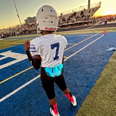(Class of 2028)(Postion:Linebacker)(weight:135)( High school : North Crowley)