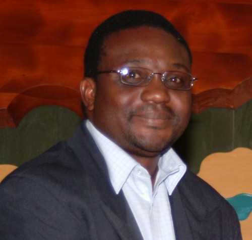Dr Clyton Moyo has lived in Zimbabwe, Norway, New Zealand, and now Australia. citizen of the world and just loving it!!