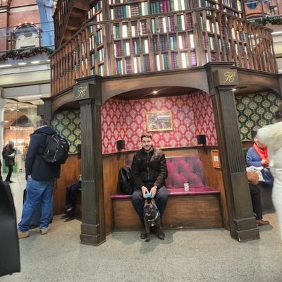 AbbarMoetaz's profile picture. 