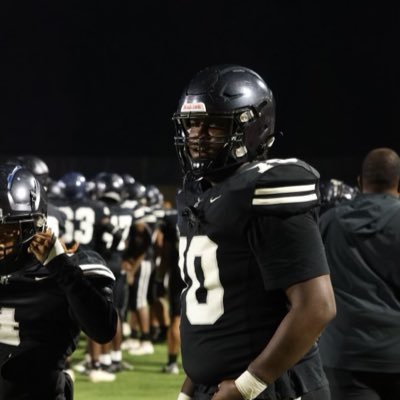 2024 OL/DL 6’4 290 lbs. 24’ Shaw High School (Columbus Ga) Head Coach:@CoachGarner43 Mobile:706-239-7656 Email: tytyscott07@gmail.com