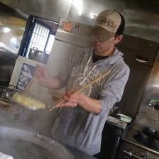 柏崎市のラーメン味の横綱です。 毎日がお得なサービスデー、日替りサービス実施中♪ 水球推し！新潟アルビBC前川哲選手推し！柏崎推し！小国推し！新潟推し！とにかく頑張っている人推し！ フォローよろしくお願いします(^◇^) #下小国小 #小国中 #長岡向陵 #富山大学