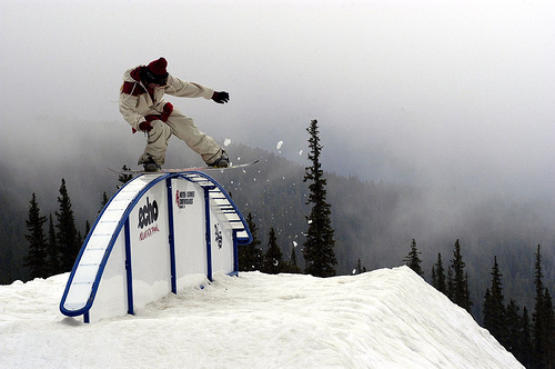 WOsnowboard's profile picture. 