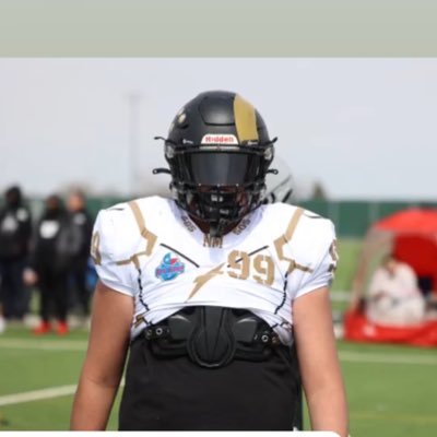 Rio Rancho high NM | Class of 2027 | gpa 3.5| “6’4” 250lbs | NCAA | position DE |