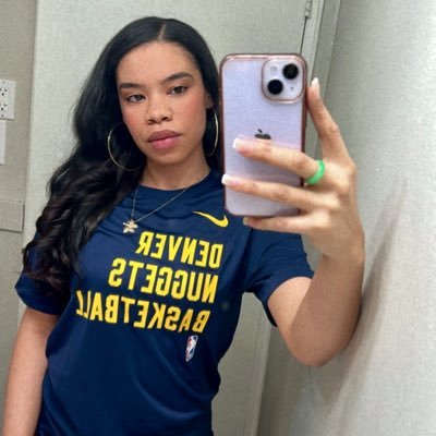 #MileHighBasketball ⚒ East Coast Denver Nuggets fan. 💛💙 “And the bandwagon’s full but you can gladly jump behind it…IM SORRY”