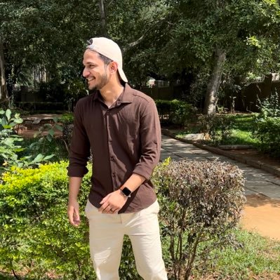 scoopedcontent's profile picture. Instagram: 140k @scoopedcontent, SRE @Eventbrite | ex https://t.co/r0GjrLqkot