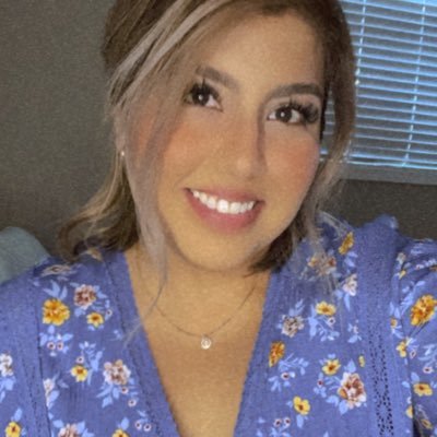 lochavezxo's profile picture. 