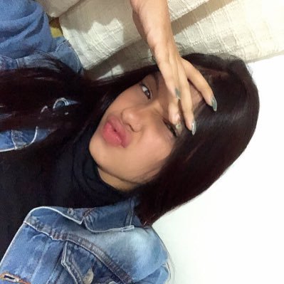 pe_la_mor's profile picture. a parte mais bonita de quem sou é a minha loucura que forma :)