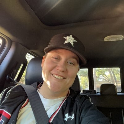 Charbuddy12's profile picture. Livin life, wanna join?