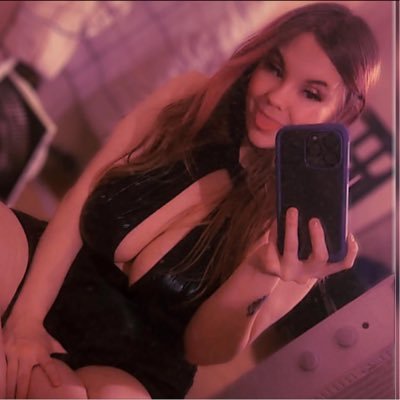 ktcalyps0's profile picture. top 3% on onlyfans , link in bio😅 model, graphic designer, dog mom, gamer. 💖 hmu if you’re #buyingcontent