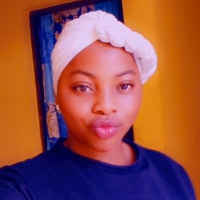 YidiatW16386's profile picture. Islam is peace 💝💖