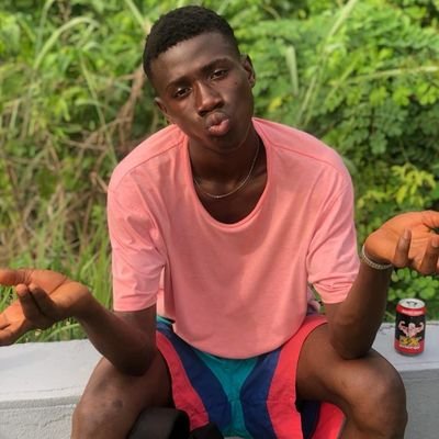 SalomonIrie's profile picture. l'avenir appartient à dieu celui qui se lève tôt c'est son problème 😇