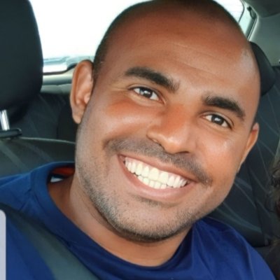 sumhercorp's profile picture. Apaixonado por Tecnologia e Programação
Cristão e servo de Cristo por amor
Casado com uma esposa maravilhosa 
Fundador da SUMHERCORP