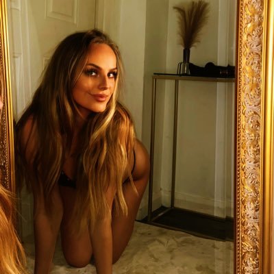 ❤️🔥 A British Fendom/Findom Godess & Tv babe at Xpanded ❤️🔥 25 💋 check out my links below for ways you can pay and if you’d like my paypal, drop me a DM 💸