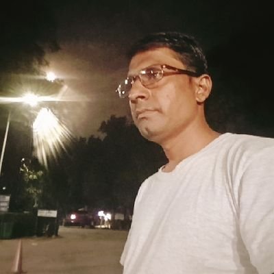मध्यम मार्ग अपनाओं ।
रास्ते की प्रवाह करूंगा तो मंजिल बुरा मान जायेगीं।