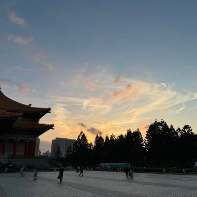 NHB0812's profile picture. 