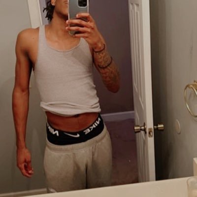 BBC Content Creator #Bisexual Florida 📍Drama Free Big Dick nigga I sell content Dick Pays The Bills